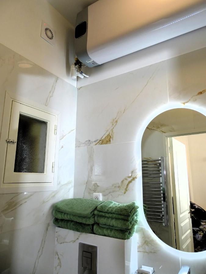 Augustins Fountain Studio Cosy Aix Centre Historique A 3 Minutes De Cours Mirabeau -Wifi-Smart Tv-Rue Calme エクス＝アン＝プロヴァンス エクステリア 写真